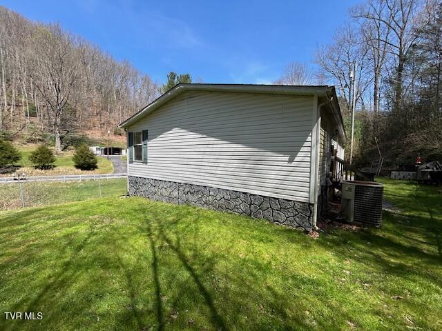 7036 Bear Branch Road Norton, VA 24273 - Photo 3 of 33 IMG_0516