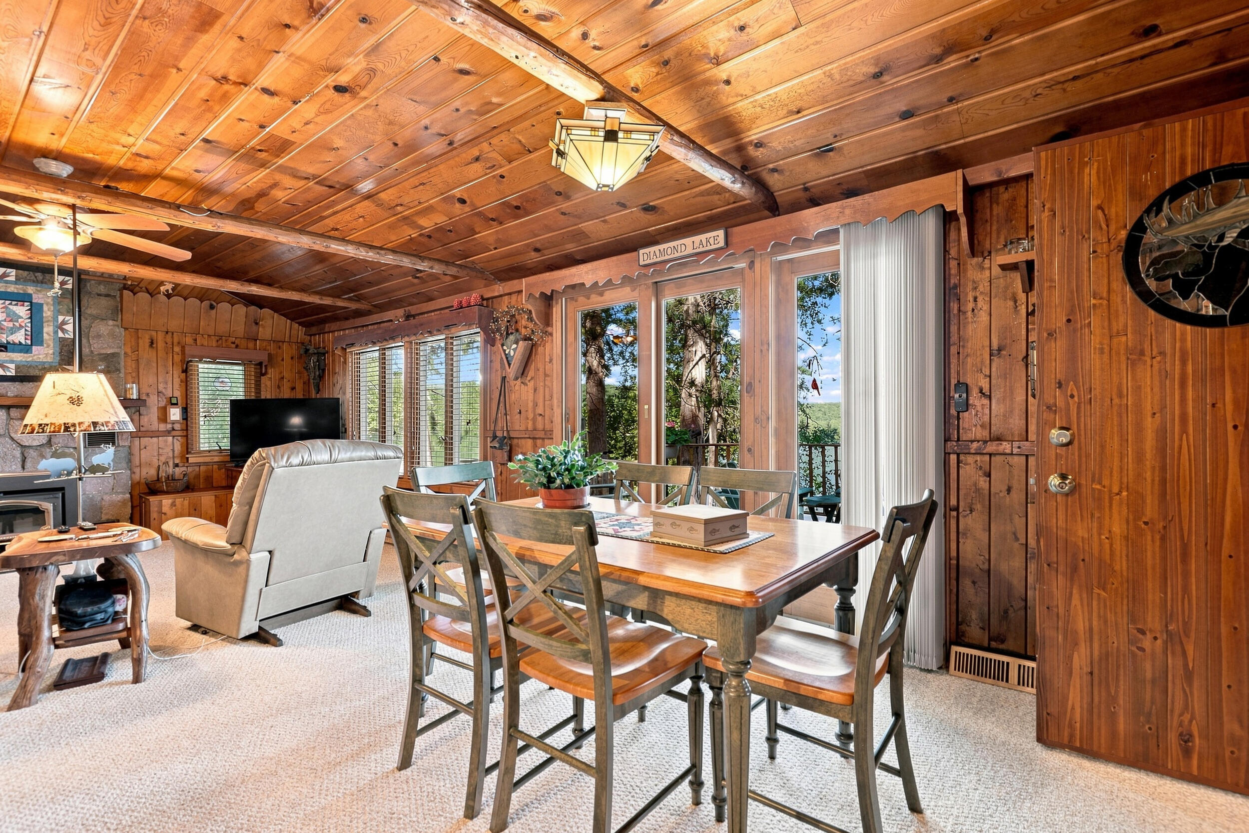 5805 Harding Road Barryton, MI 49305 - Photo 13 of 47 13 Dining