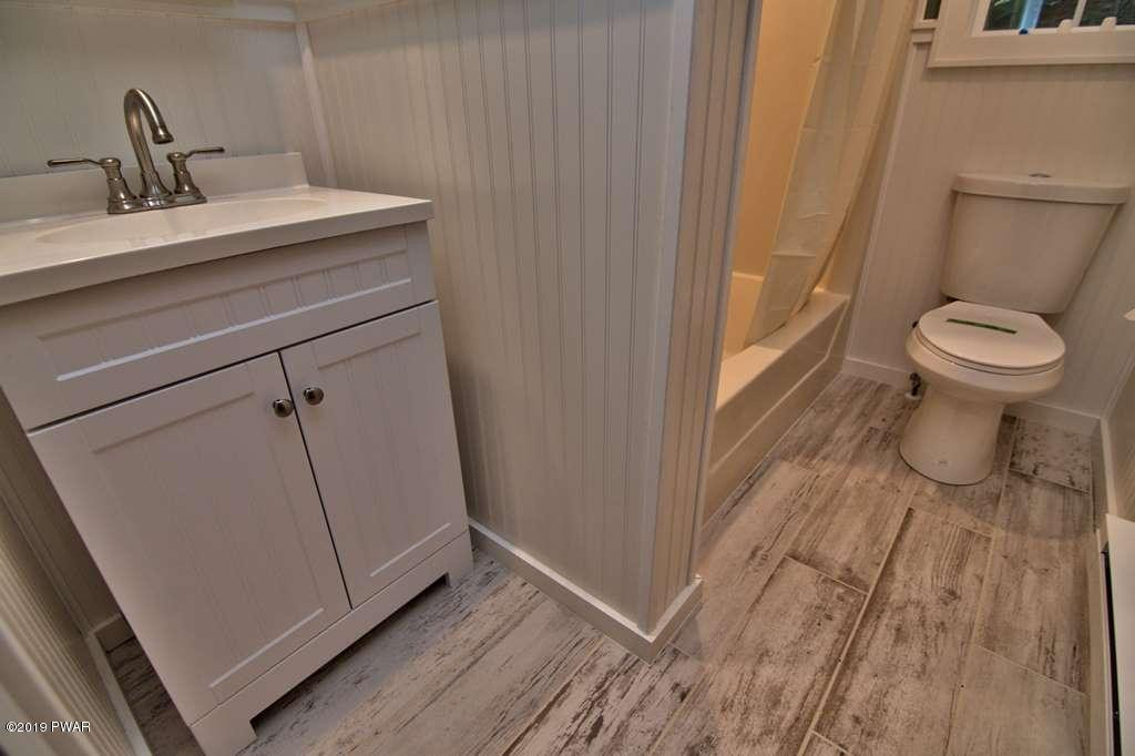 22 Applegate Road Lake Ariel, PA 18436 - Photo 15 of 52