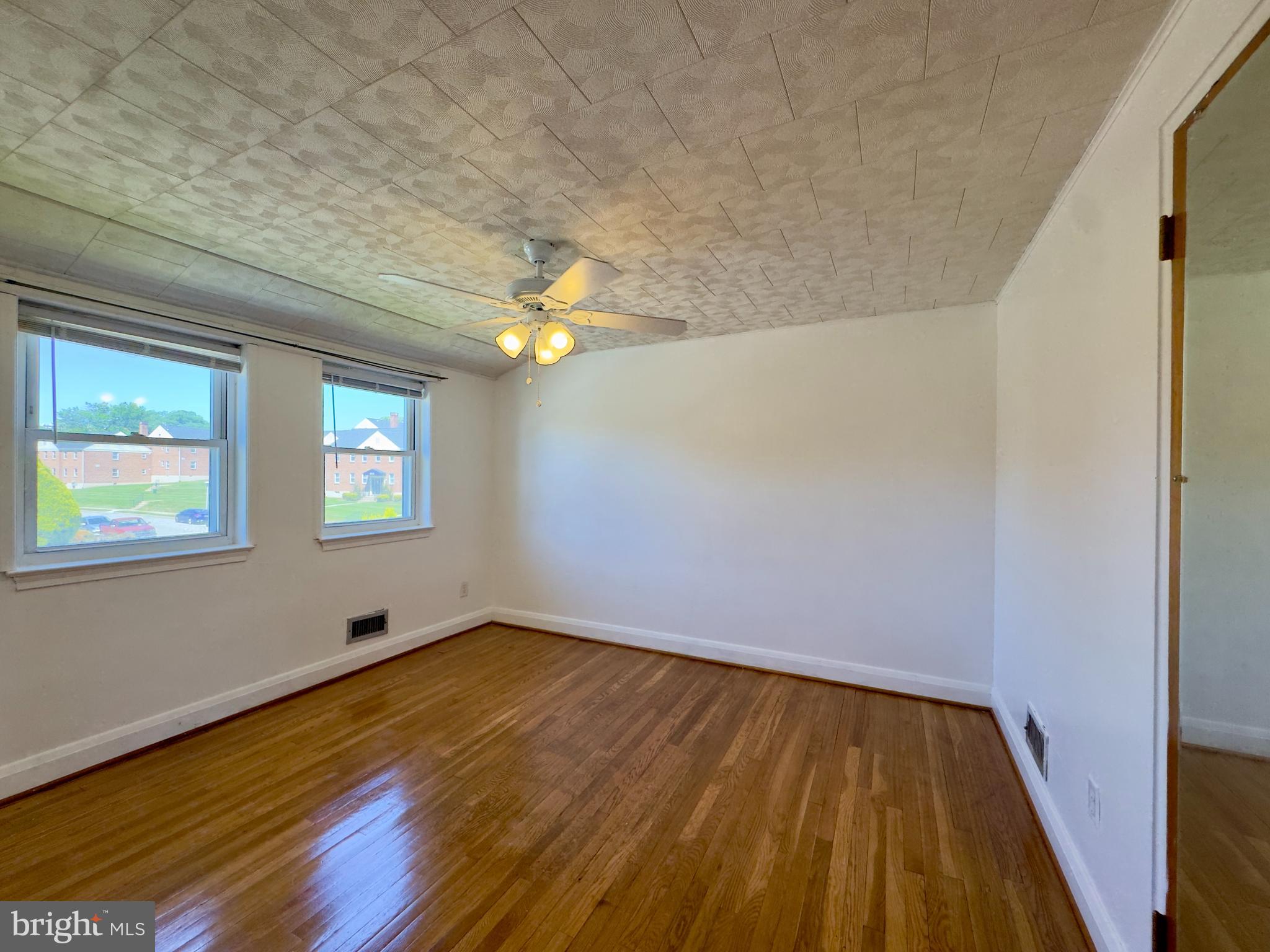 5781 Edgepark Road Baltimore, MD 21239 - Photo 14 of 20