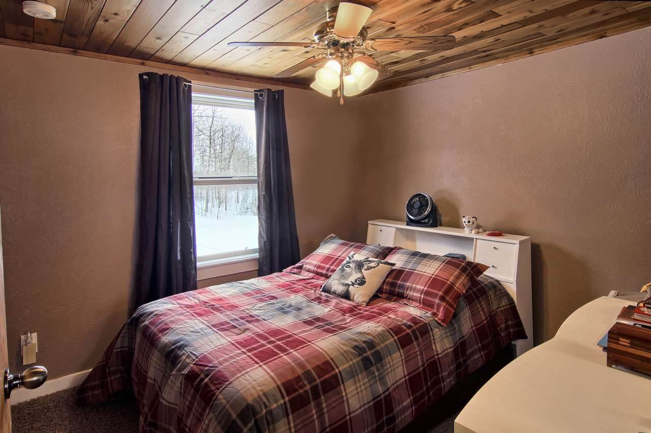 8929 Homestead Road Benzonia, MI 49616 - Photo 19 of 27 1827666-18.JPG