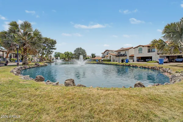 $825,000 | 77 East Missouri Avenue, Unit 60, Phoenix, AZ 85012