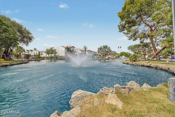 $825,000 | 77 East Missouri Avenue, Unit 60, Phoenix, AZ 85012