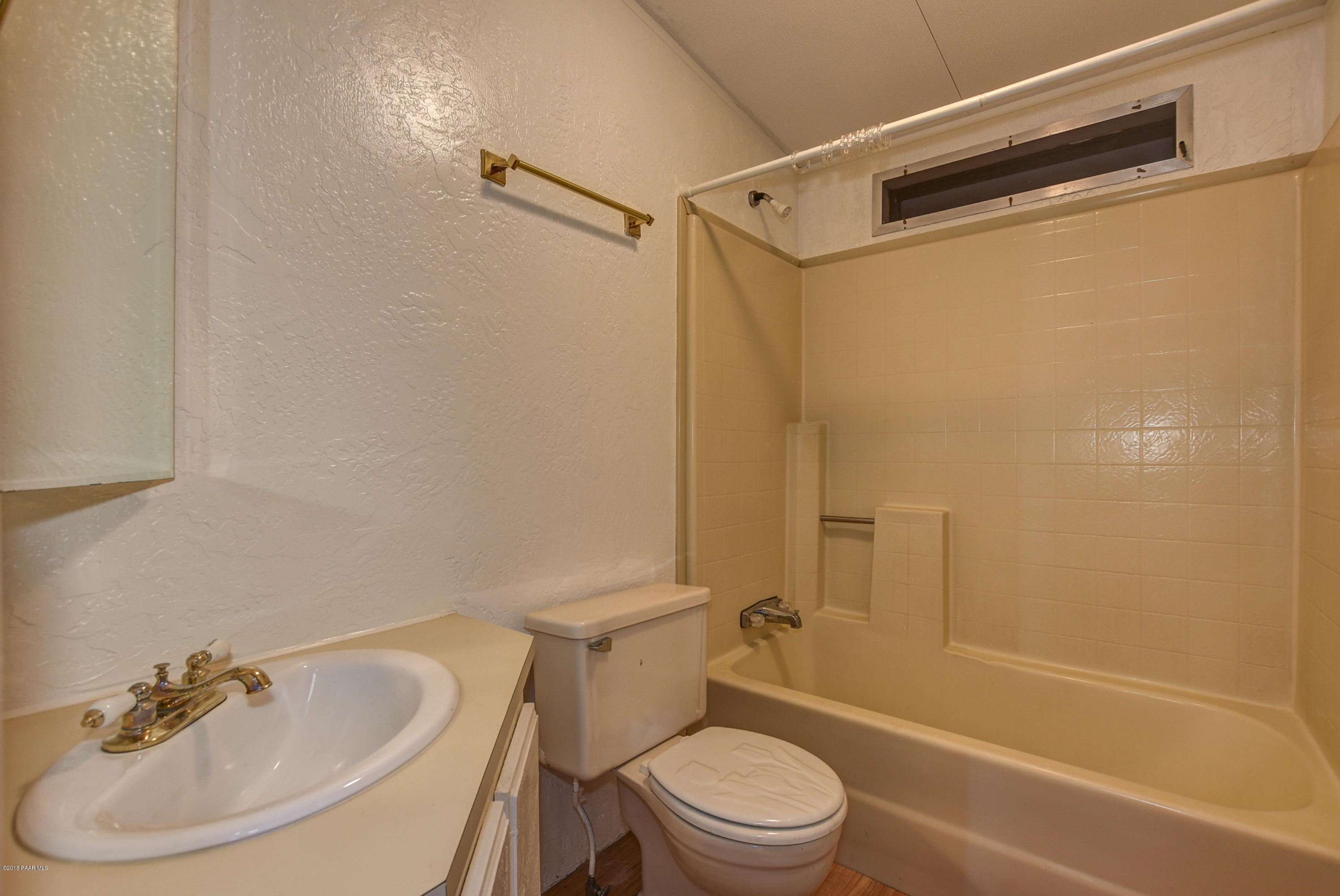 4412 North Ranger Road Prescott Valley, AZ 86314 - Photo 21 of 26 Guest Bathroom 1
