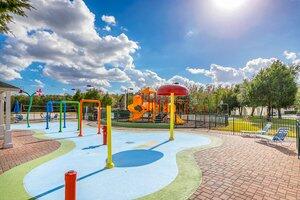 4563 Yellowgold Road East, Unit 107 Kissimmee, FL 34746 - Photo 18 of 22 kids pool area