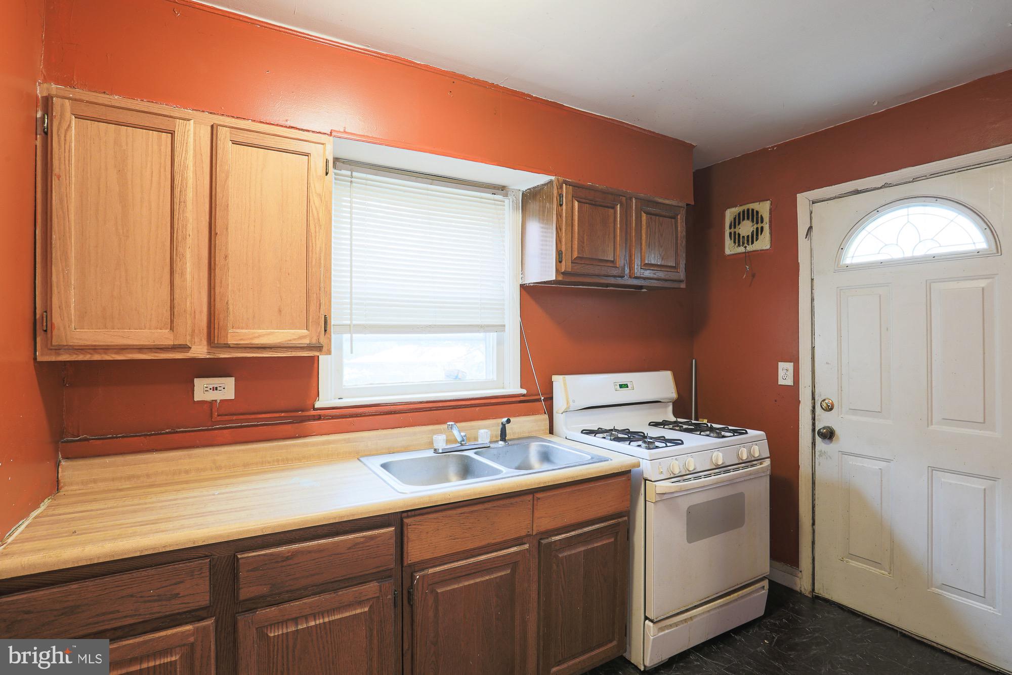 4205 Old Frederick Road Baltimore, MD 21229 - Photo 18 of 27 Gallery Image 18