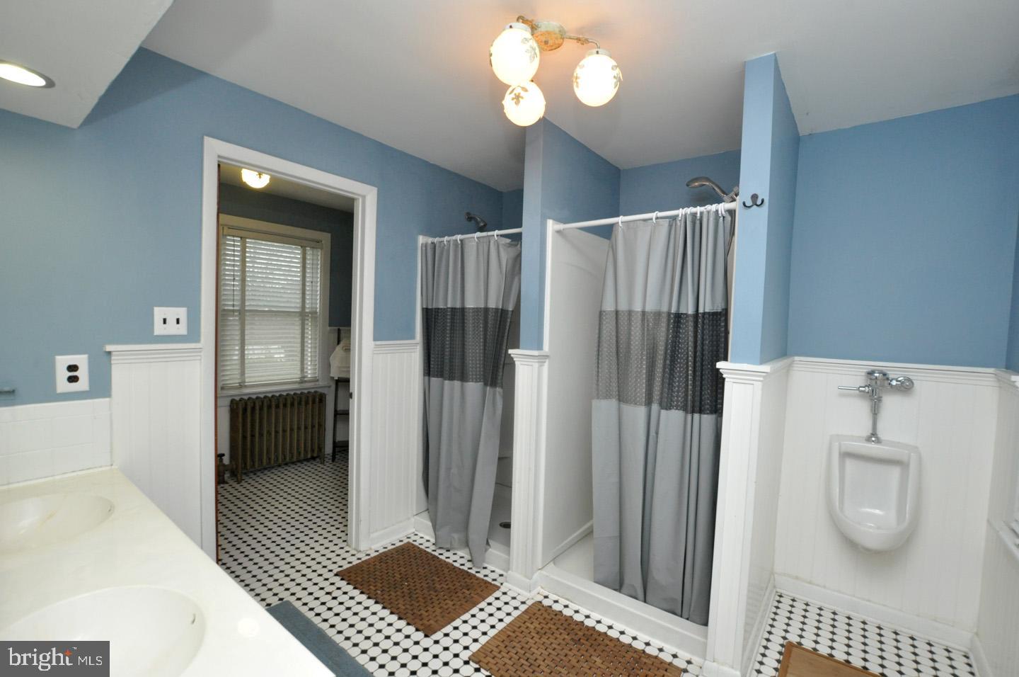 52 Elizabeth Street Pemberton, NJ 08068 - Photo 22 of 36 Oversized main bath