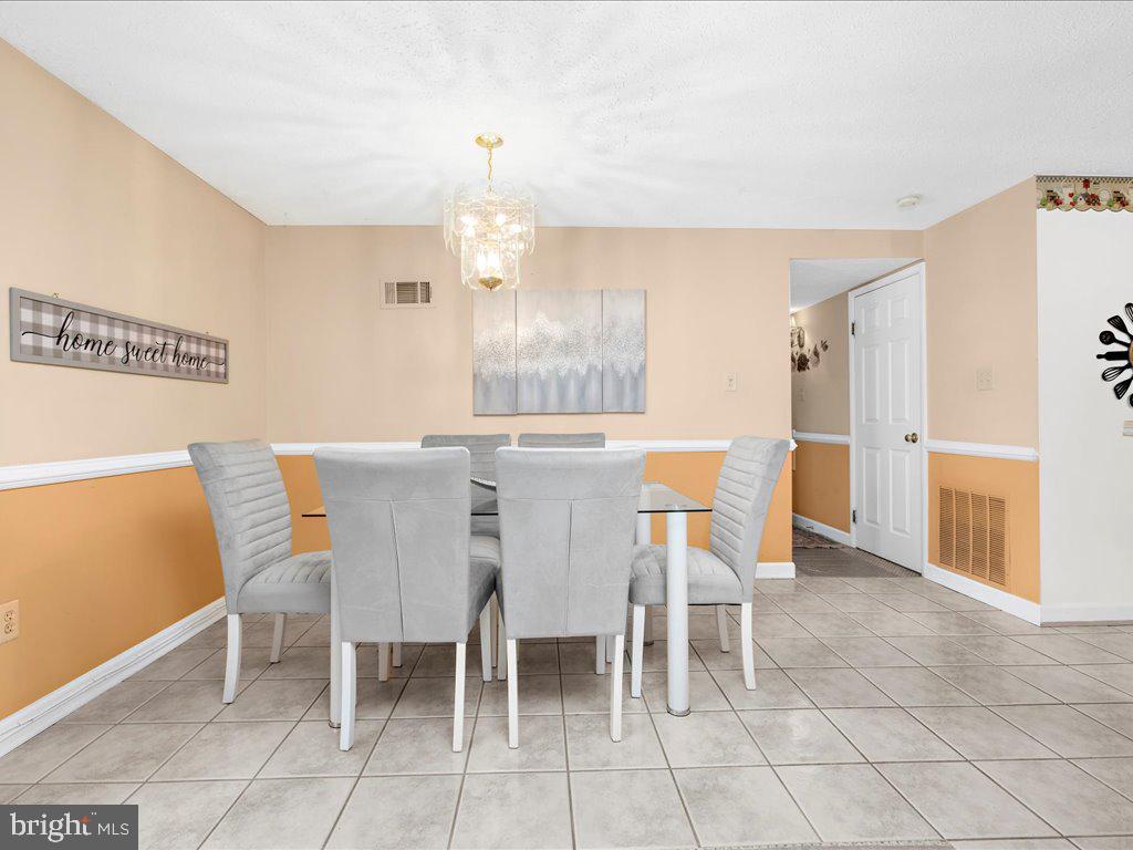 701 Heather Ridge Drive, Unit 16J Frederick, MD 21702 - Photo 6 of 26 Gallery Image 6