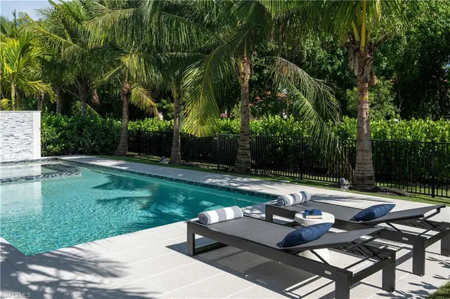 $5,525,000 | 6634 Palisades Avenue, Naples, FL 34109