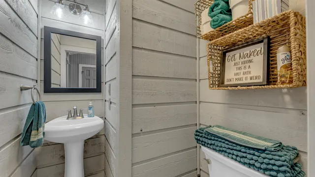 $795,000 | 261 Diamond Cross Drive, Llano, TX 78643