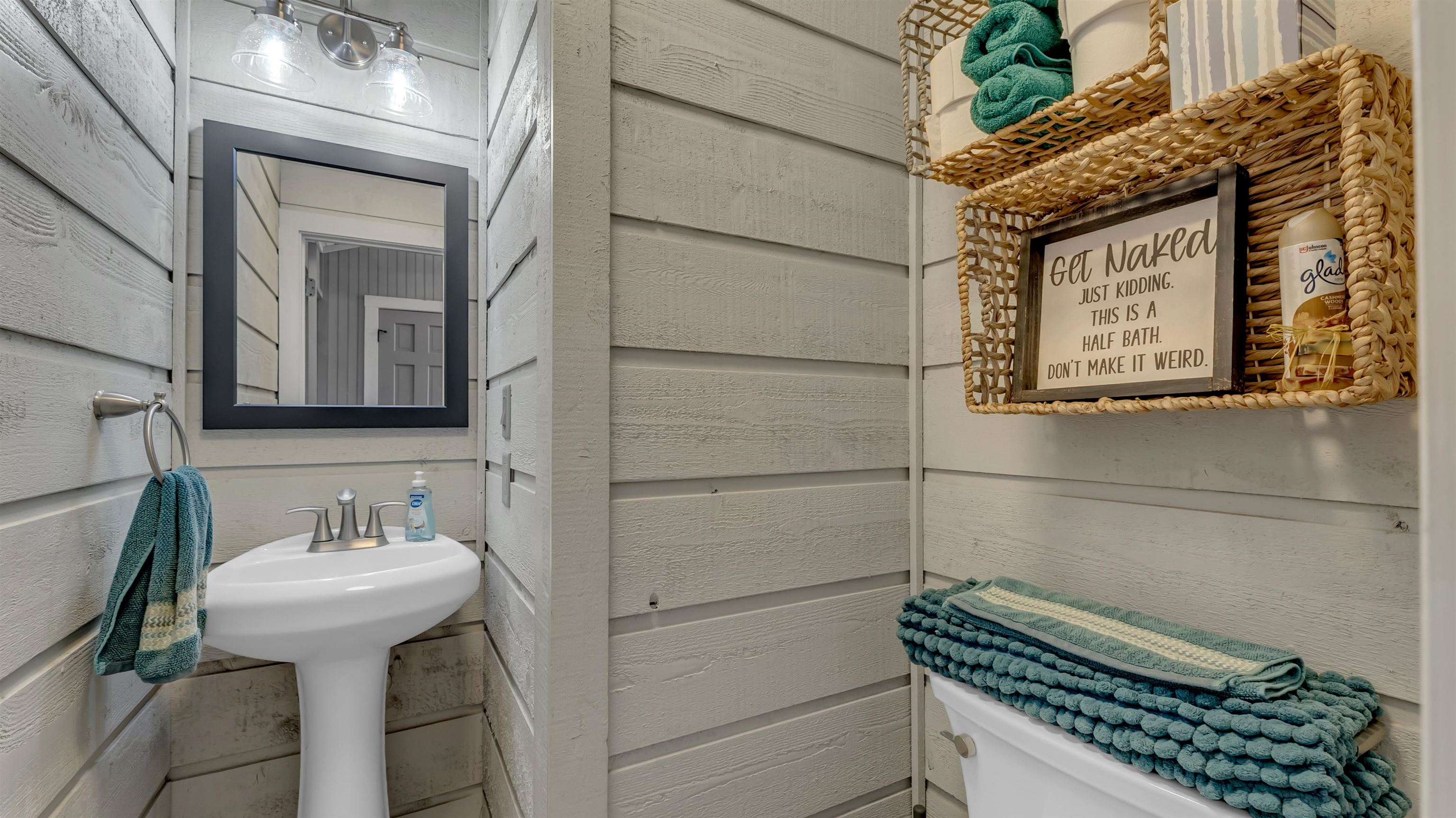 261 Diamond Cross Drive Llano, TX 78643 - Photo 13 of 30 a bathroom with a sink and a mirror