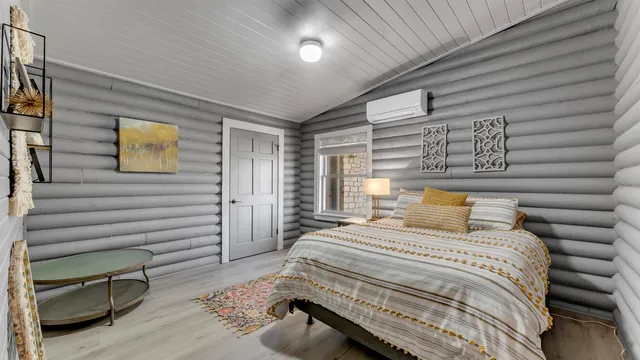 $795,000 | 261 Diamond Cross Drive, Llano, TX 78643