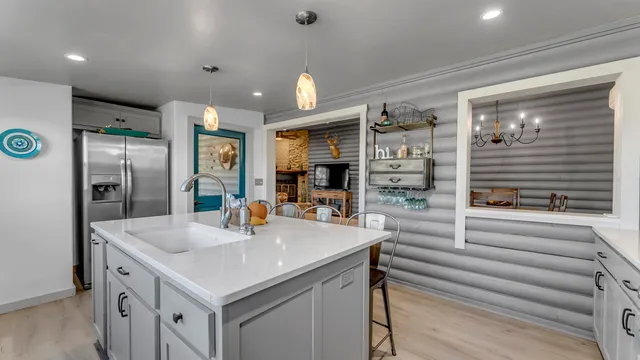 $795,000 | 261 Diamond Cross Drive, Llano, TX 78643