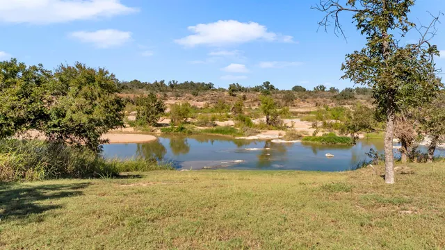 $795,000 | 261 Diamond Cross Drive, Llano, TX 78643