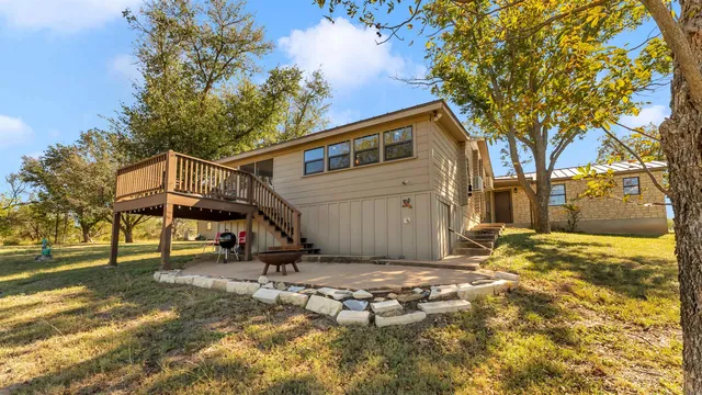 $795,000 | 261 Diamond Cross Drive, Llano, TX 78643