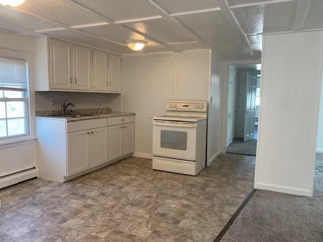 $2,290 | 18 Taunton Street, Unit 2, Plainville, MA 02762