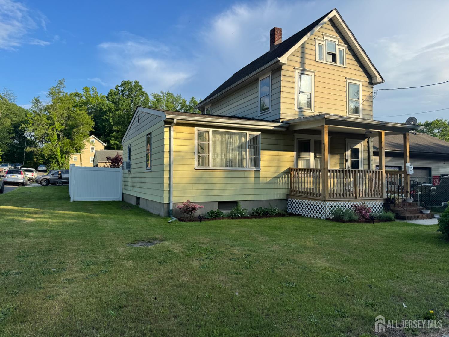 3350 Washington Road Parlin, NJ 08859 - Photo 2 of 18 a front view of house with yard and green space