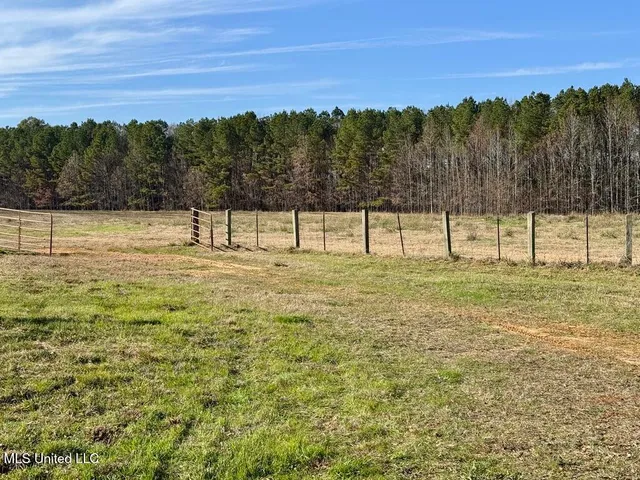$74,500 | 2 Johnson Line Road, Bolton, MS 39041