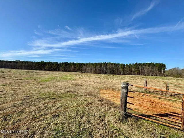 $74,500 | 2 Johnson Line Road, Bolton, MS 39041