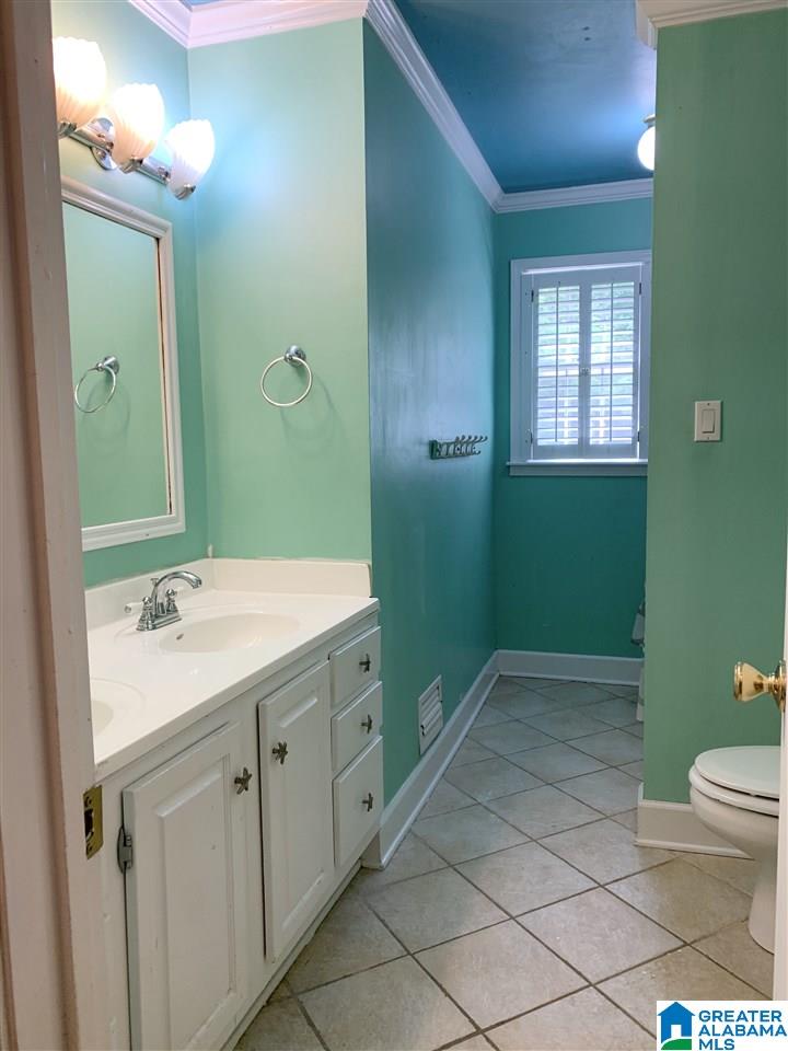 413 Half Moon Bend Birmingham, AL 35206 - Photo 8 of 23