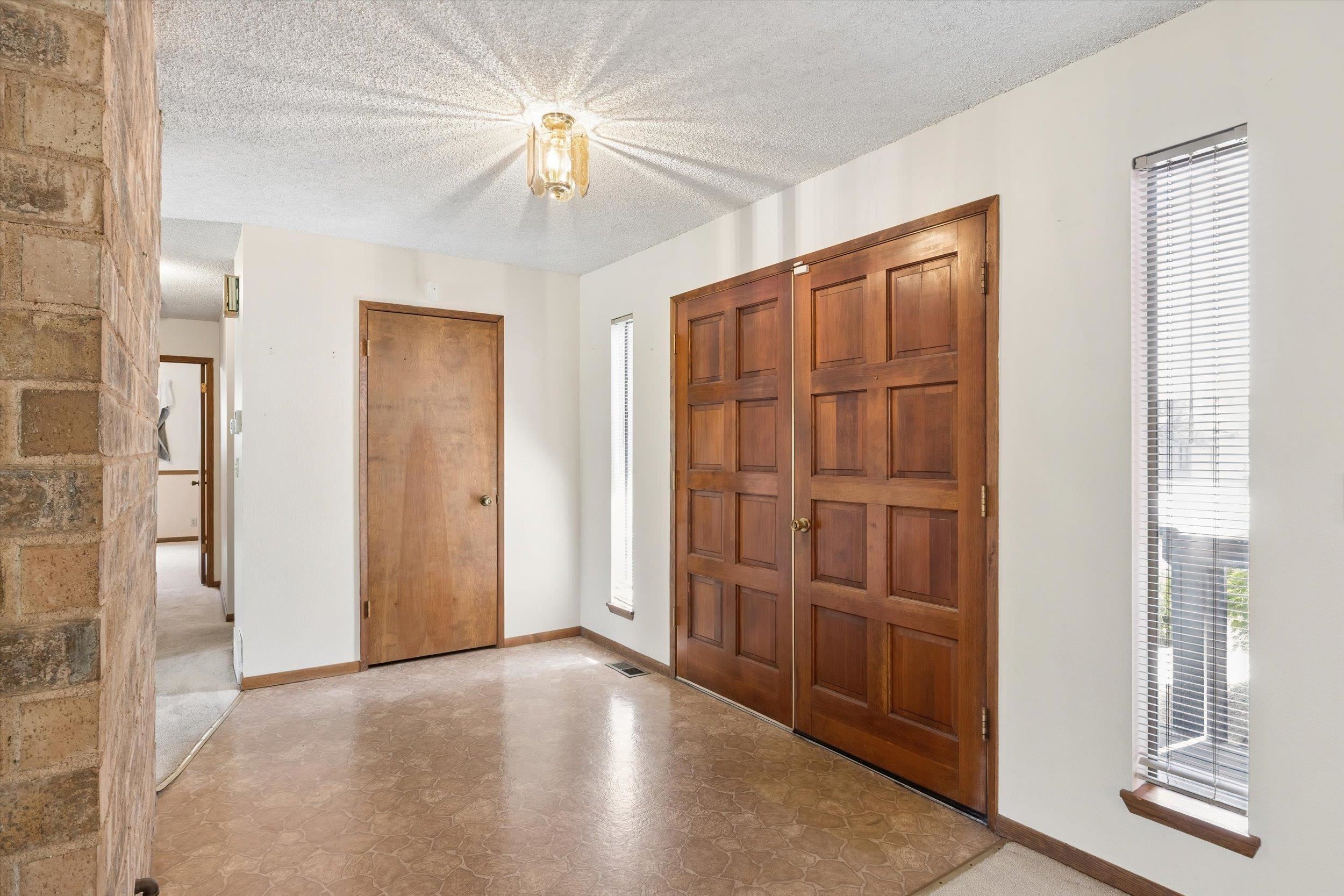 8311 North Standard Street Spokane, WA 99208 - Photo 4 of 50