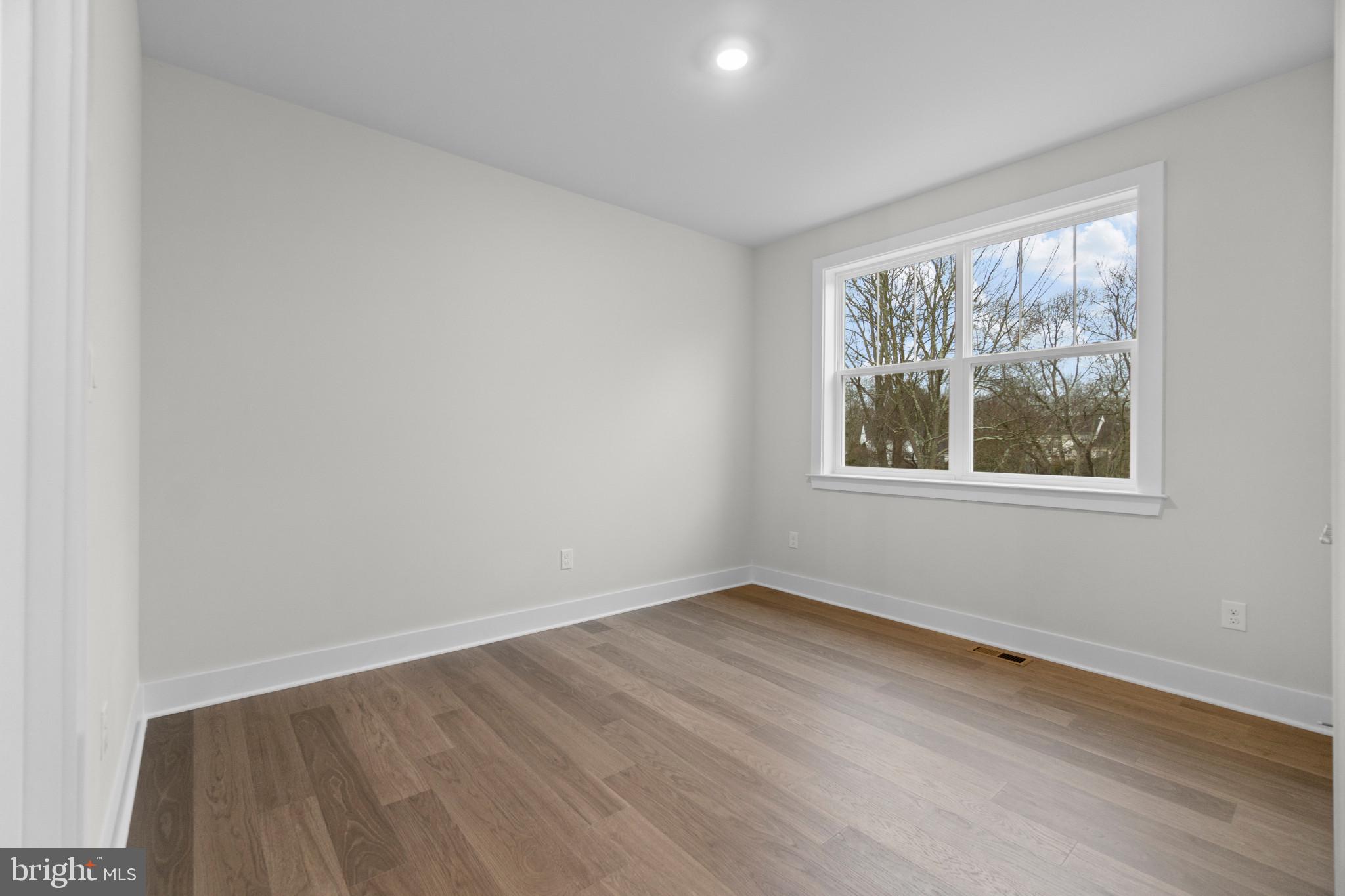 10063 German Road Ellicott City, MD 21042 - Photo 13 of 38