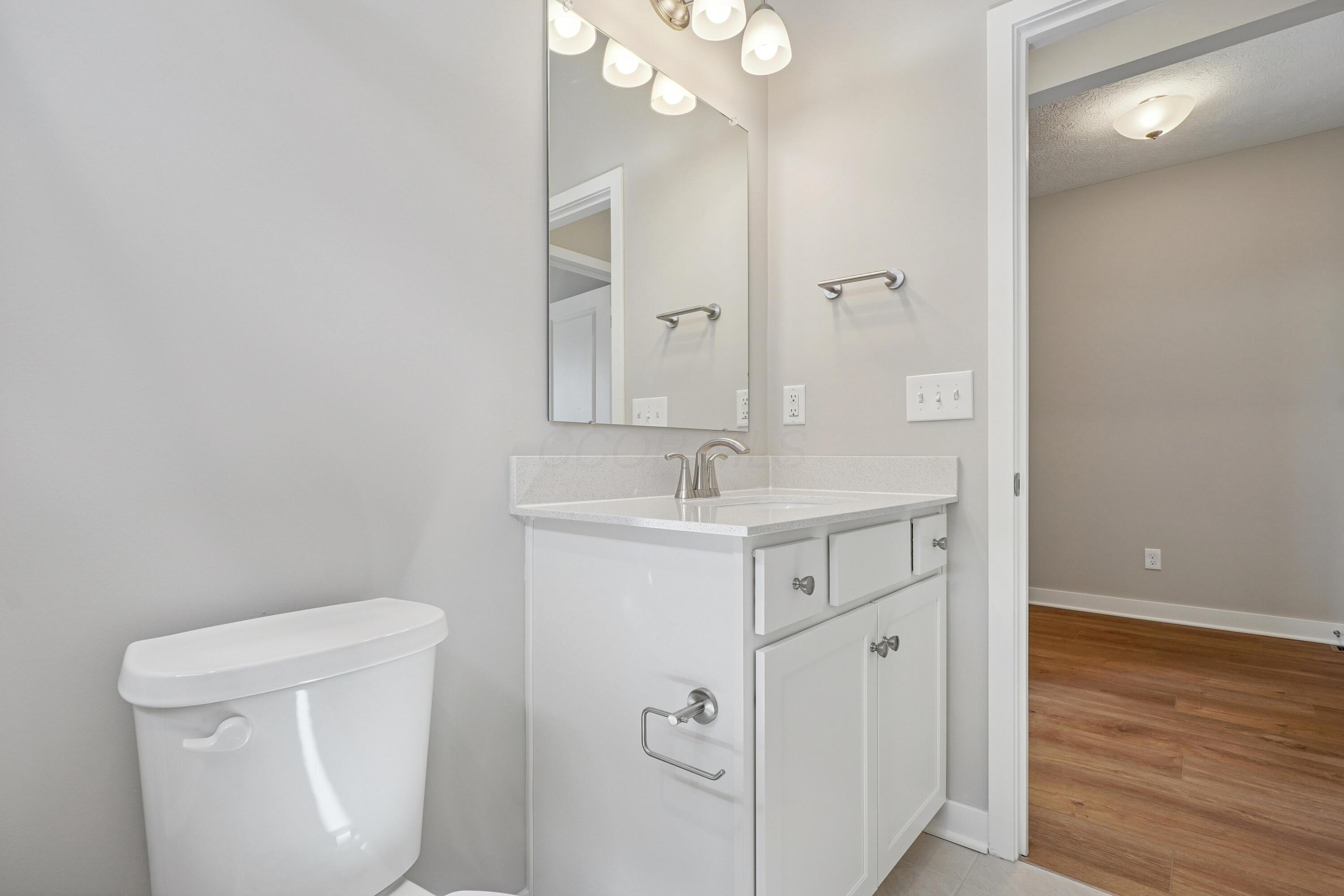 308 Reign Way Pataskala, OH 43062 - Photo 9 of 35 Bathroom