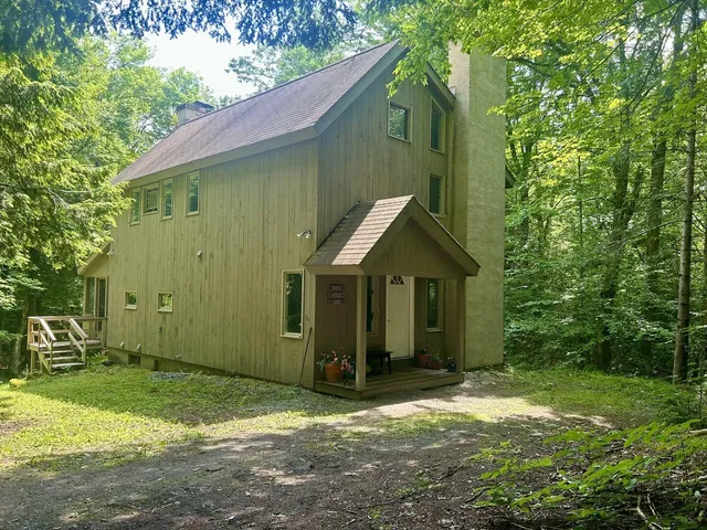 $2,750 | 24 Bright Slope Way, Grantham, NH 03753