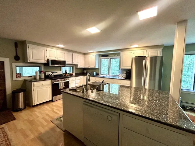 $2,750 | 24 Bright Slope Way, Grantham, NH 03753