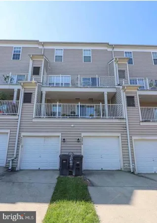$2,750 | 42219 Black Rock Terrace, Aldie, VA 20105