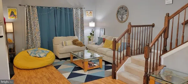 $2,750 | 42219 Black Rock Terrace, Aldie, VA 20105