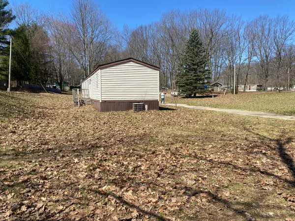 $69,900 | 11650 Bluebird Drive, Lakeview, MI 48850