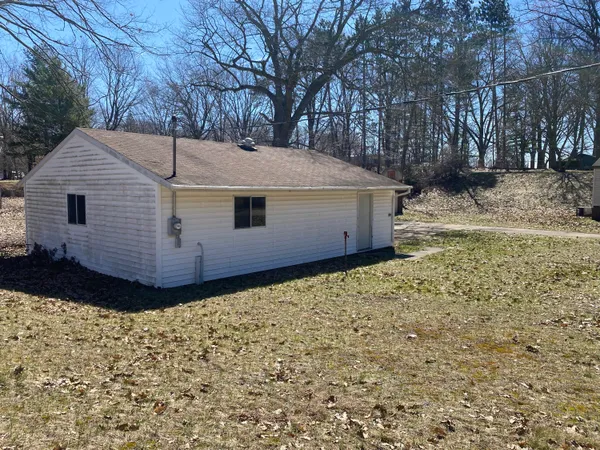 $69,900 | 11650 Bluebird Drive, Lakeview, MI 48850