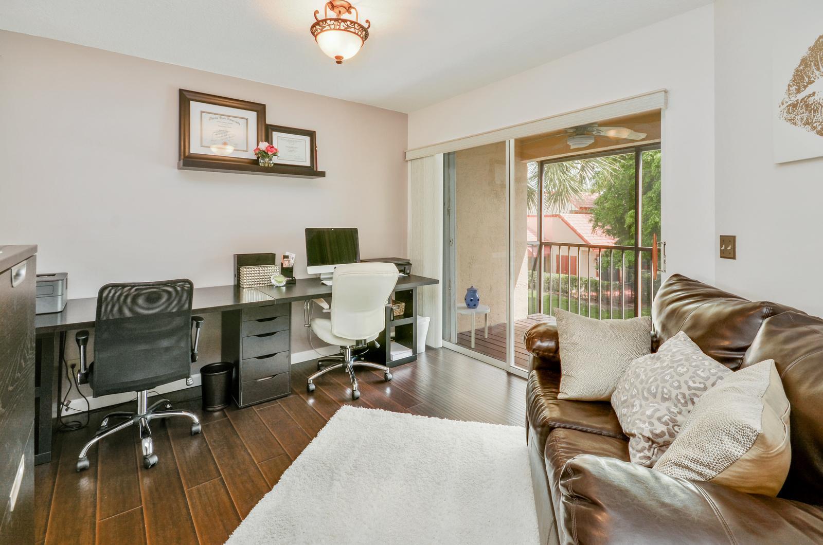 23060 Aqua View, Unit 4 Boca Raton, FL 33433 - Photo 18 of 25 19_office_image1