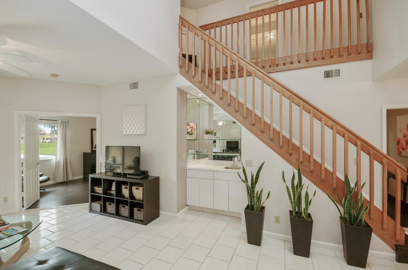 23060 Aqua View, Unit 4 Boca Raton, FL 33433 - Photo 8 of 25 living room 5