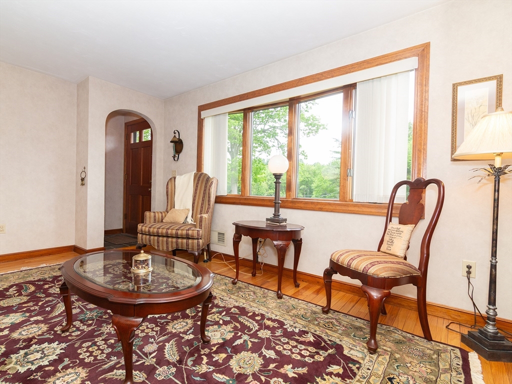 58 Cedar Hill Road Ashland, MA 01721 - Photo 4 of 42