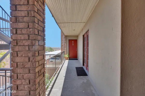 $158,500 | 4433 North Stanton Street, El Paso, TX 79902