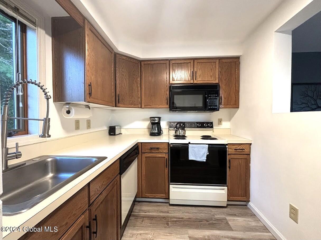 10 Summit Ridge, Unit M Johnsburg, NY 12853 - Photo 13 of 26 IMG_5818