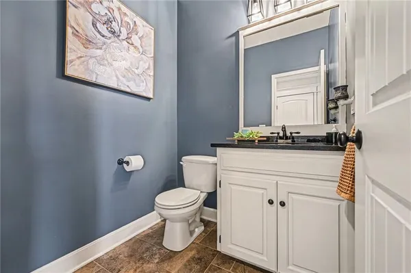 $479,999 | 17802 Greyhawke Ridge Drive, Smithville, MO 64089