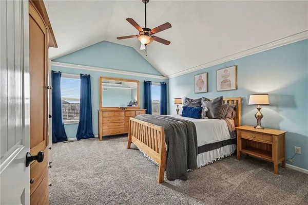 $479,999 | 17802 Greyhawke Ridge Drive, Smithville, MO 64089