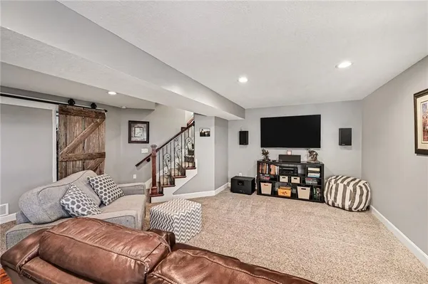 $479,999 | 17802 Greyhawke Ridge Drive, Smithville, MO 64089