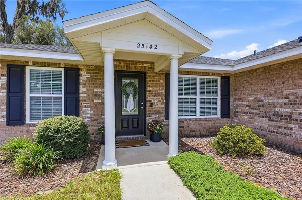 $285,000 | 25142 Southwest 18th Avenue, Newberry, FL 32669