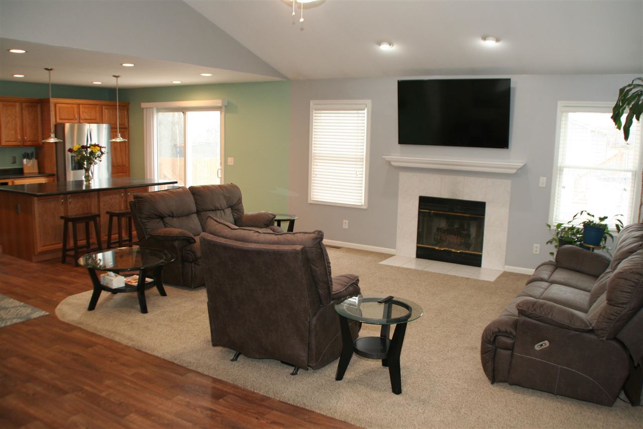 11129 Lapeer Road Davison, MI 48423 - Photo 11 of 31 50068702-10.JPG