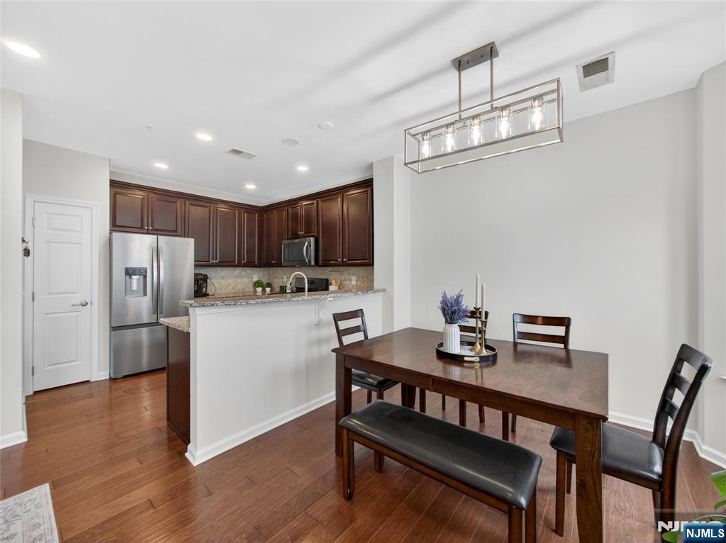 8 Veterans Drive Wood-Ridge, NJ 07075 - Photo 18 of 47