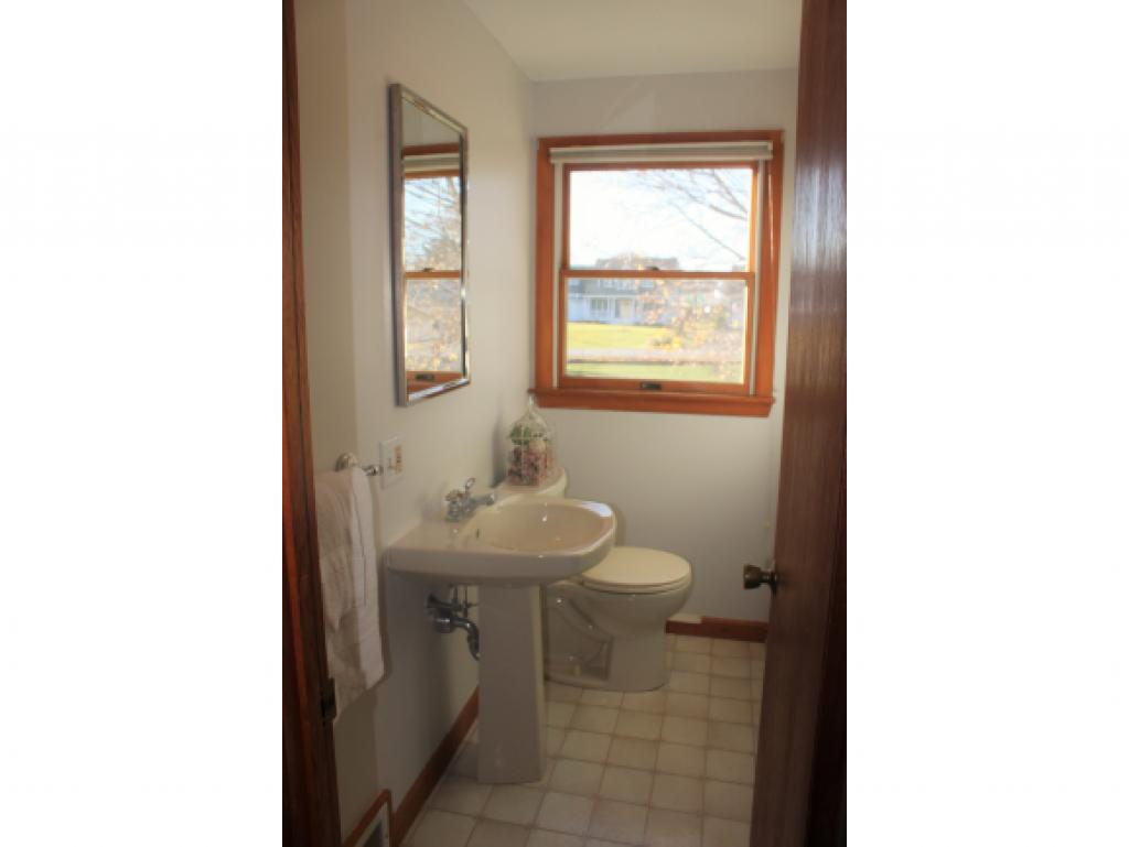 20 Fields Road Portsmouth, NH 03801 - Photo 11 of 14