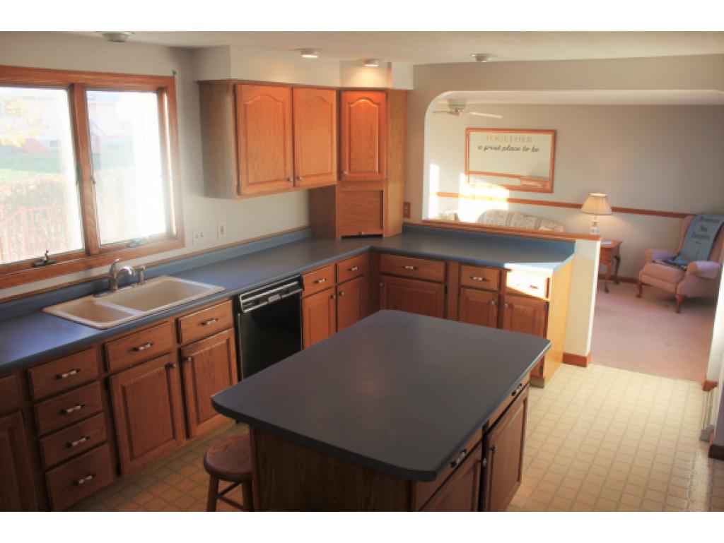20 Fields Road Portsmouth, NH 03801 - Photo 4 of 14