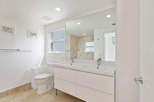 $4,300 | 2475 Brickell Avenue, Unit 1606, Miami, FL 33129