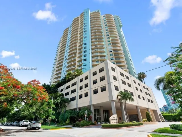 $4,300 | 2475 Brickell Avenue, Unit 1606, Miami, FL 33129