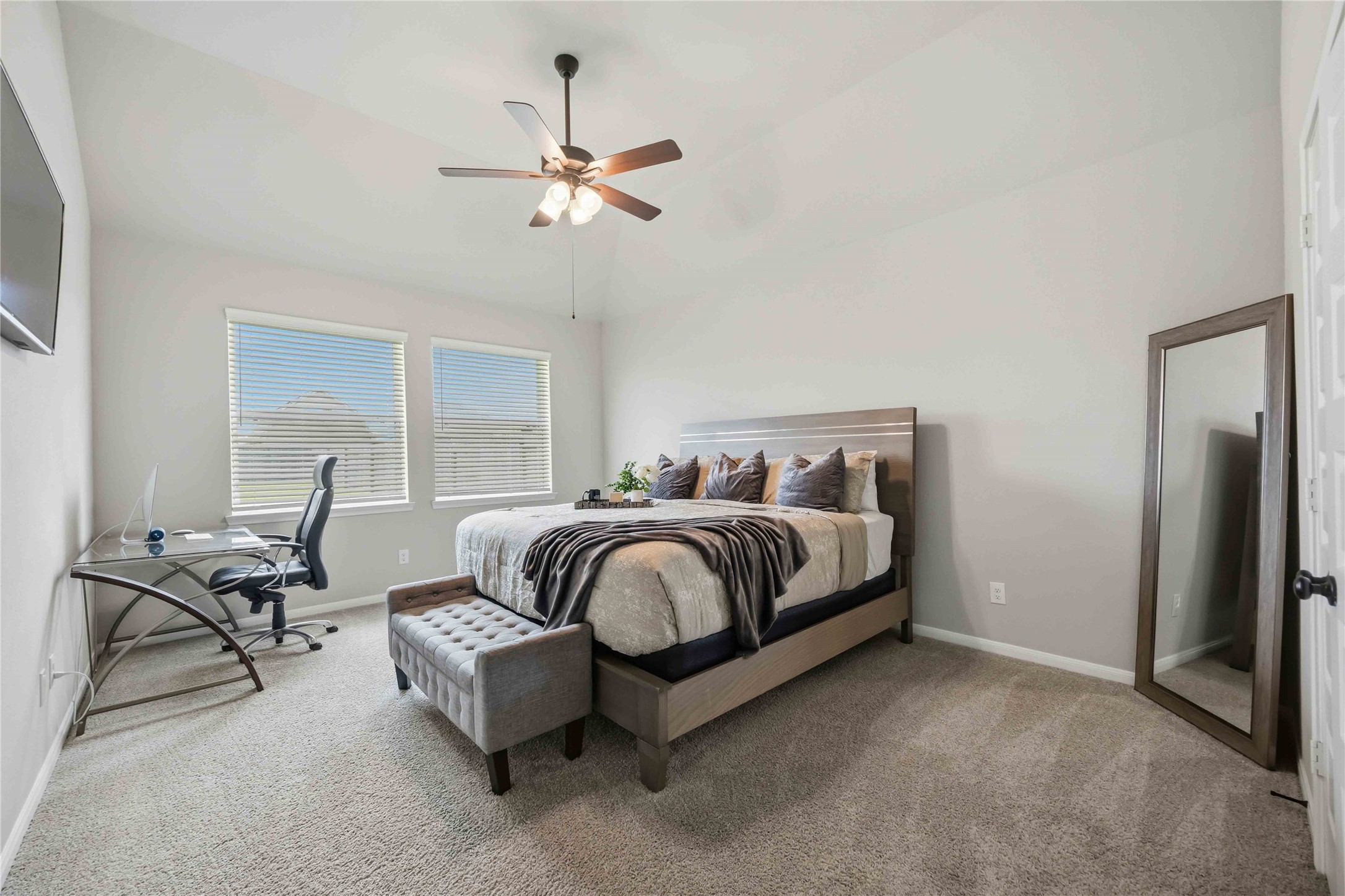 2808 Bisbee Road League City, TX 77573 - Photo 32 of 42 Primary Bedroom- Vaulted Ceilings