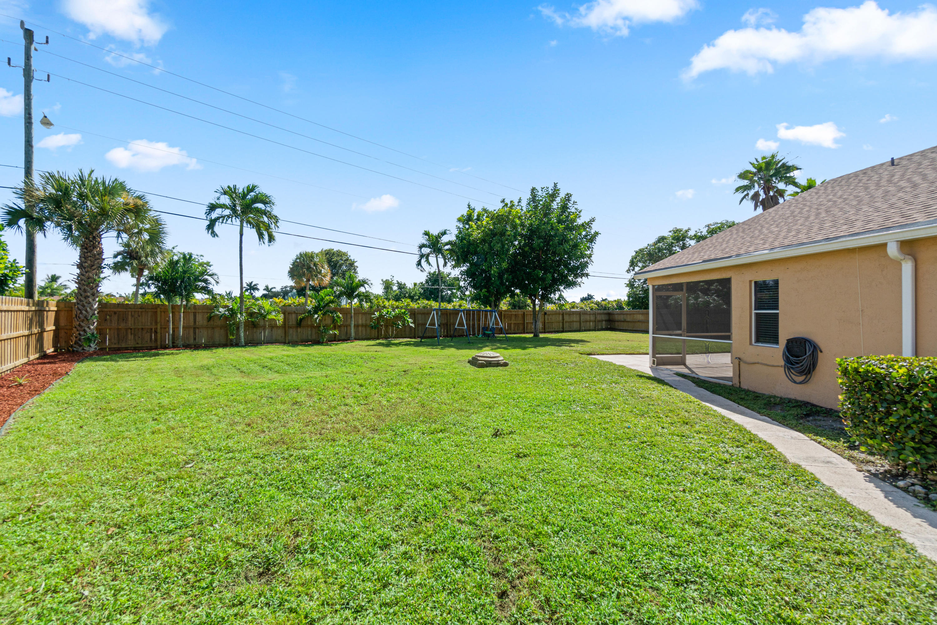 9482 Aegean Drive Boca Raton, FL 33496 - Photo 18 of 50 026-9482AegeanDrive-BocaRaton-FL-33496-F